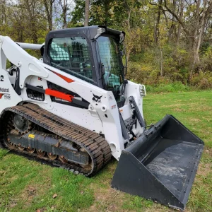 2023 Bobcat T740 Skidsteer - view 1