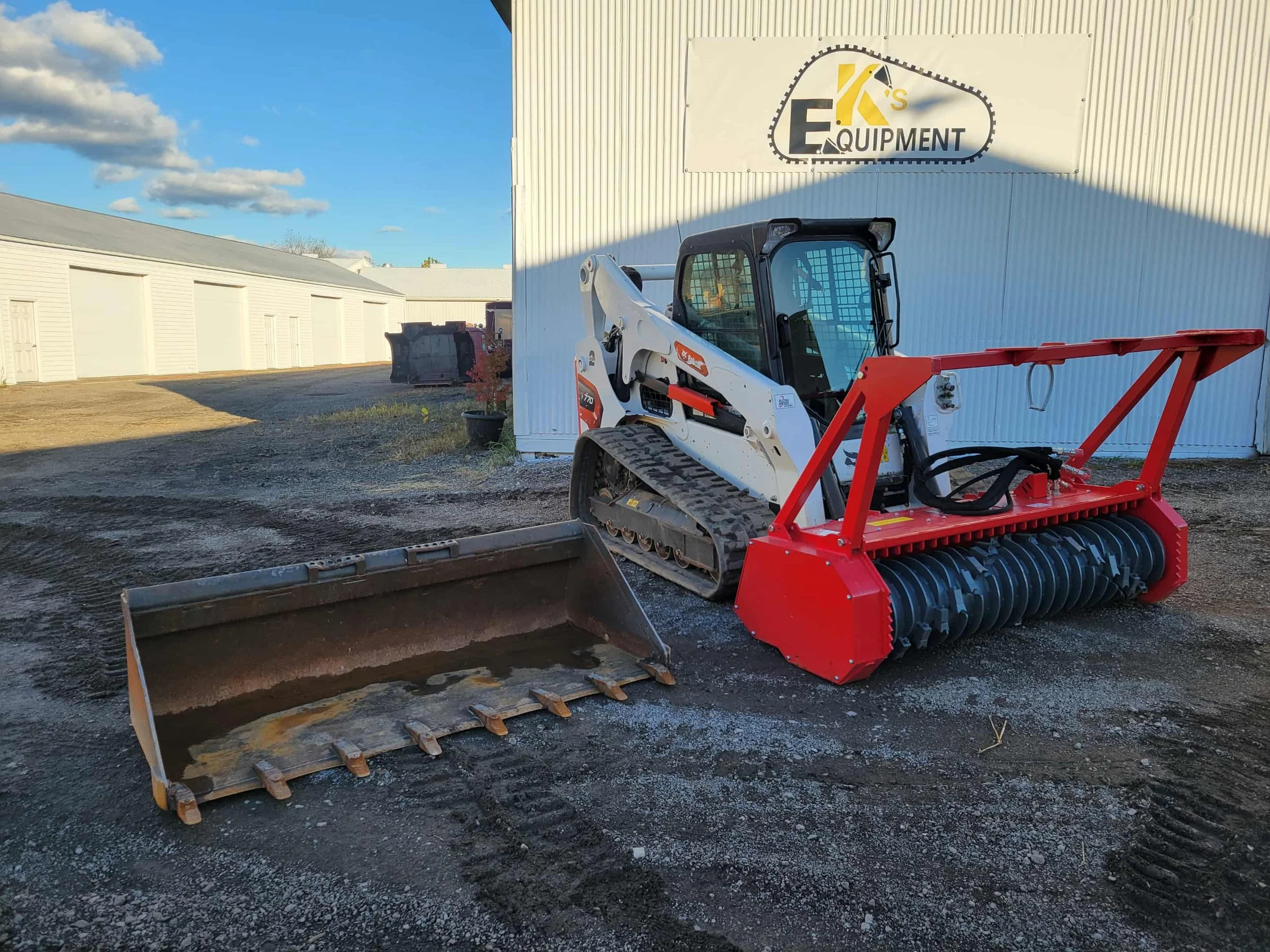 2023 Bobcat T770 Mulching Package - view 1