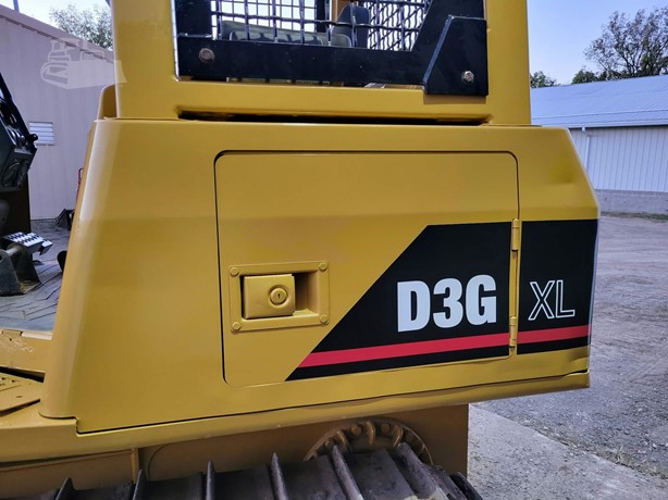 2006 CATERPILLAR D3G XL 6 2006 Caterpillar D3G XL - equipment view 8