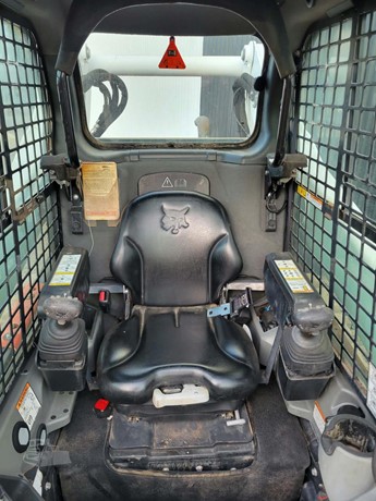 2018 Bobcat T870 Skidsteer Mulching Package 6 2018 Bobcat T870 - view 10